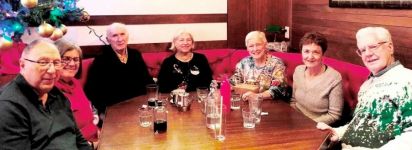 Lunch following bowling was at the Apollo restaurant.  Rod & Lori Mundy, Neil & Lynn Gillon, Anne Mathisen and Eleanor & Michael Taylor-Noonan. 