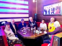 Apollo restaurant Lillian Hanson, Maurice Moses, Peggy Oldfield, Michael and Eleanor Taylor Noonan , Neil  and Lynn Gillon