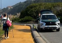 Lynn warily approaches Spanish Guardia Civil police check-stop